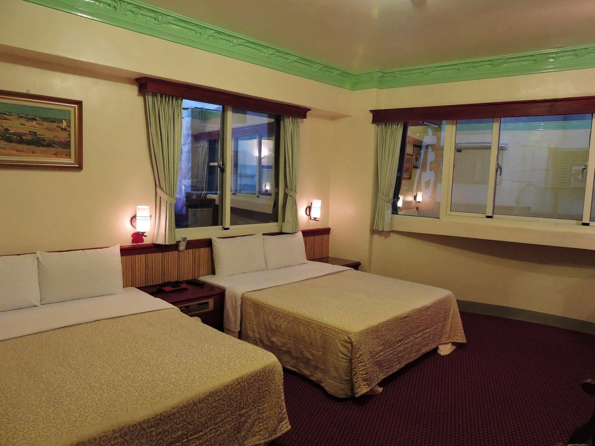 Longchi Hot-Spring Hotel Jiaoxi Esterno foto