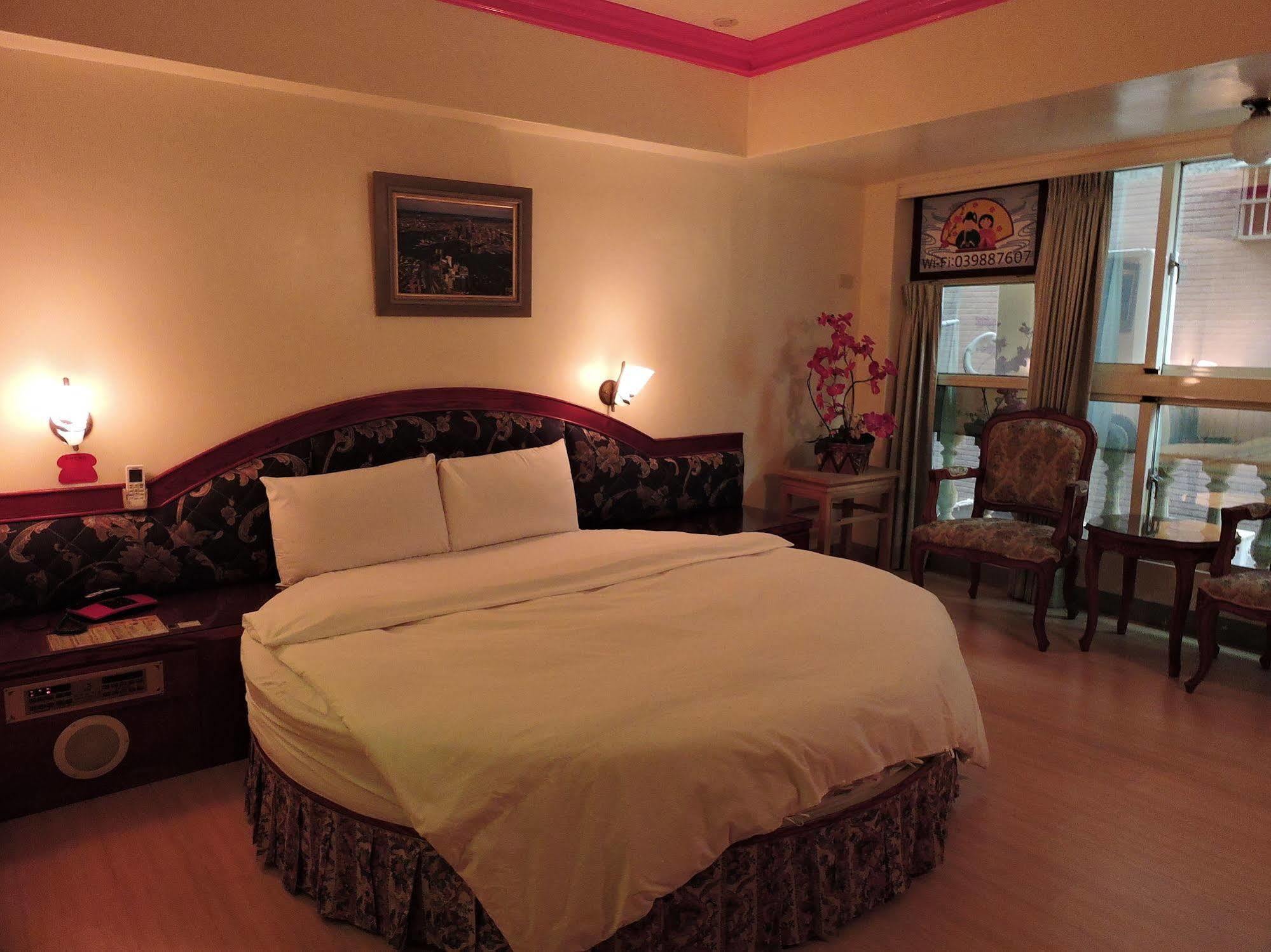Longchi Hot-Spring Hotel Jiaoxi Esterno foto