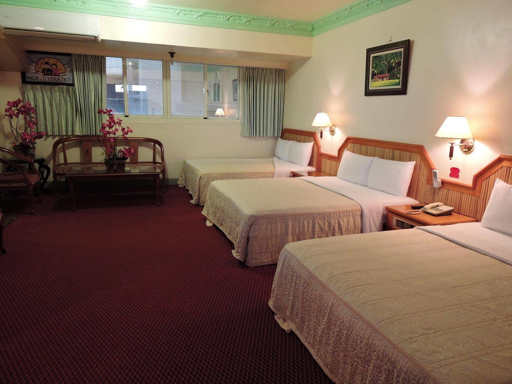 Longchi Hot-Spring Hotel Jiaoxi Esterno foto